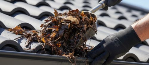 Downpipe on a Melbourne home requiring professional unblocking and cleaning